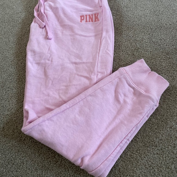 Classic VS PINK Jogger - Picture 1 of 8